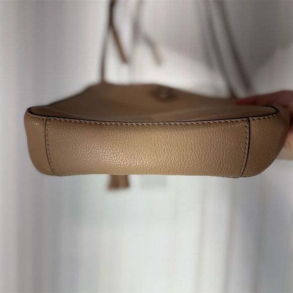 Tory Burch McGraw Crossbody Bag Devon Sand Pebbled Leather w/ Dust Bag Designer - Picture 5 of 12